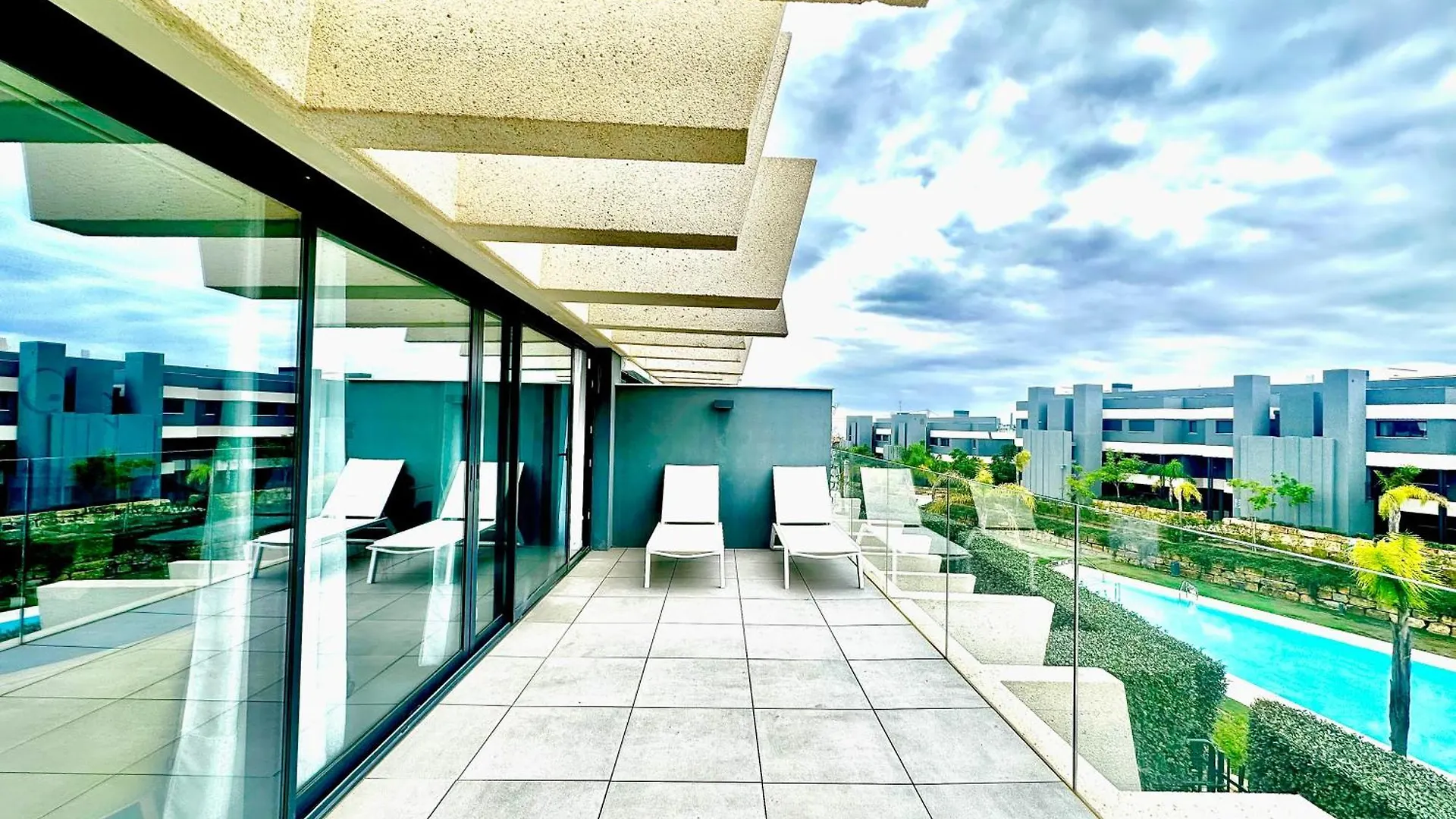 Апартаменты Oasis 325, Эстепона